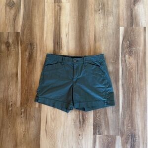 White House Black Market 5” Tailored Shorts – Dark Green – Size 8